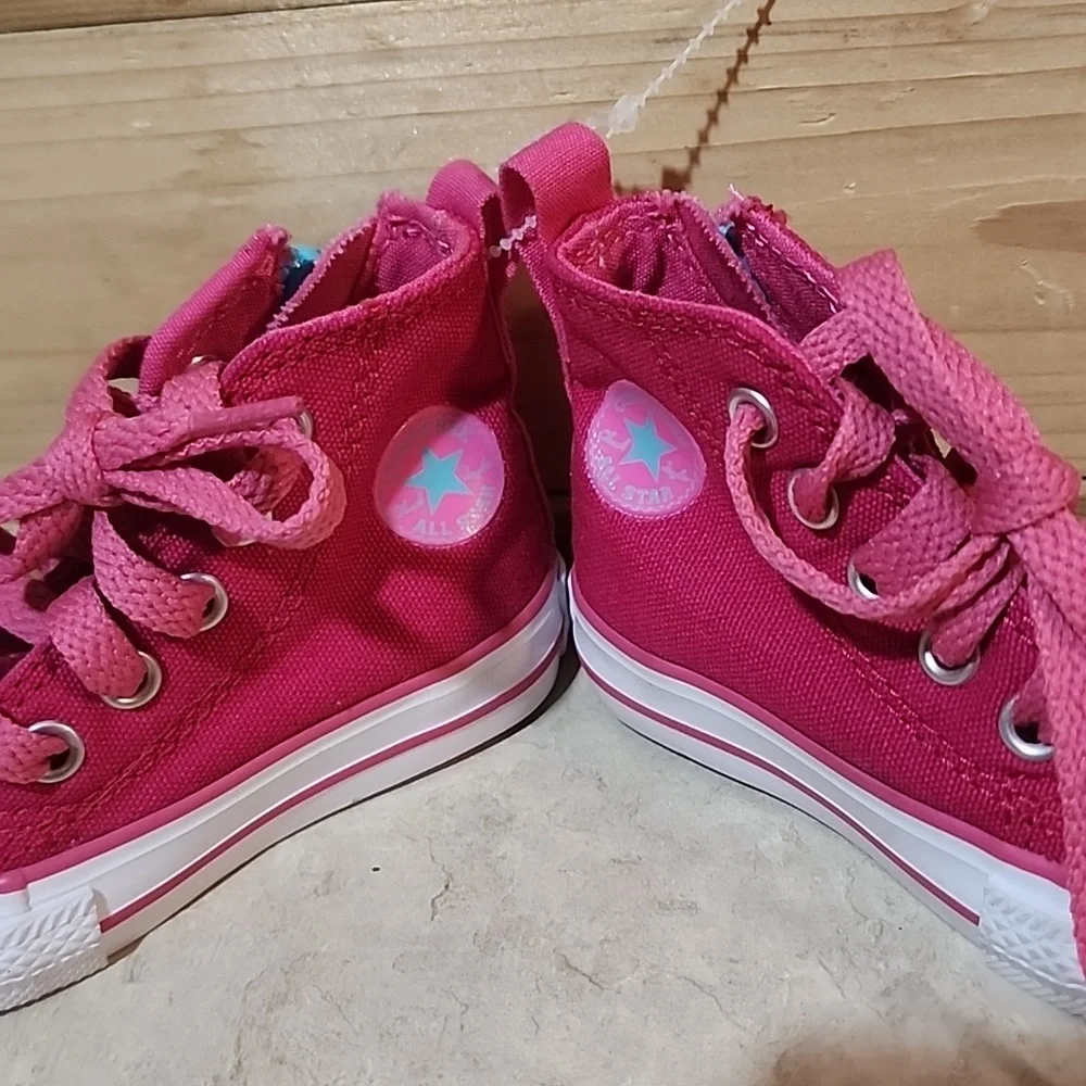 Toddlers Converse Sneakers size 3t